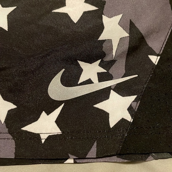 NWOT Nike Dri-Fit Women’s Shorts Size Small - Picture 4 of 8